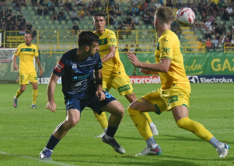 Osijek traži nove bodove spasa, Istra prekid očajnog niza. Domaćini promašili veliku priliku, pogledajte je