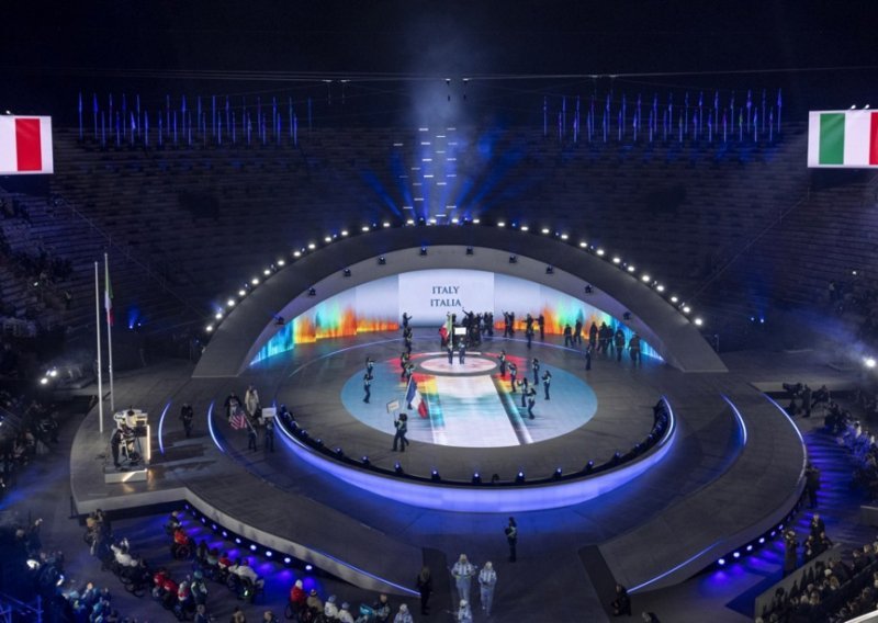 Čak 27 zemalja bez sportaša na otvaranju, Rusi sa zastavom nakon 12 godina