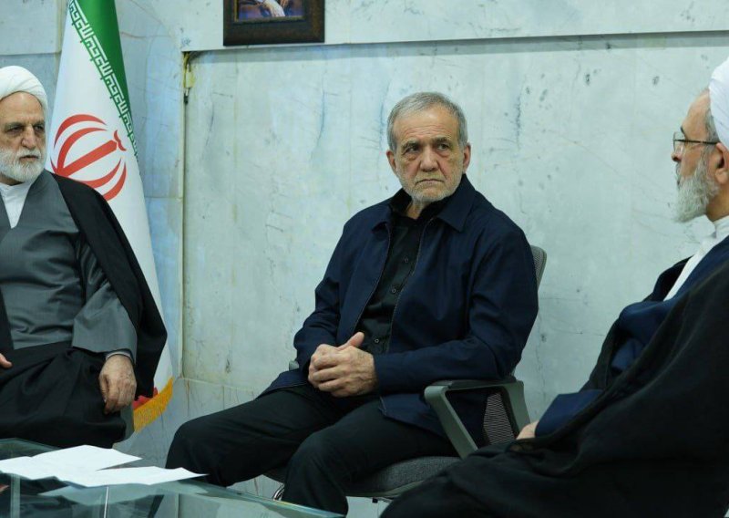 Iranski predsjednik odgovorio Trumpu: 'Takve snove može odnijeti u grob'