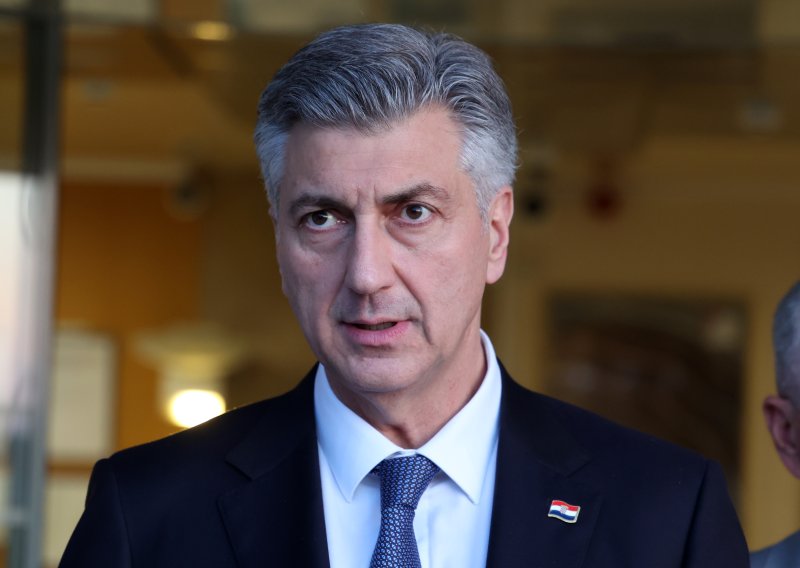 Plenković razgovarao s predsjednikom Emirata: 'Izrazio sam solidarnost'