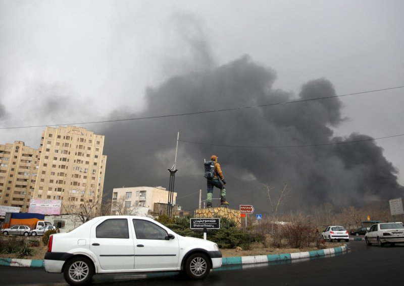 Hegseth za danas najavio najjače udare. Nastavljaju se žestoki napadi na Iran