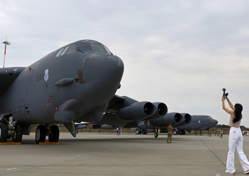 Moćna grdosija: Zašto SAD i dalje koristi avion iz 1960-tih za bombardiranje svojih neprijatelja?