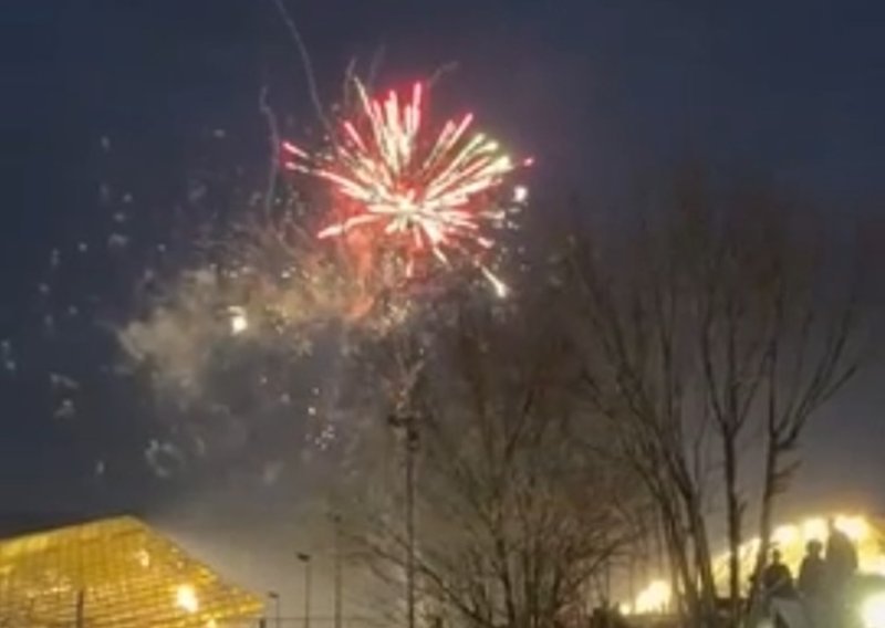 Pogledajte vatromet na Poljudu nakon pobjede Dinama protiv Hajduka