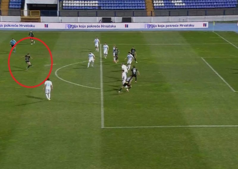 Pogledajte kakvu je 'bombu' opalio Banovec. Ipak, ispriječila mu se greda