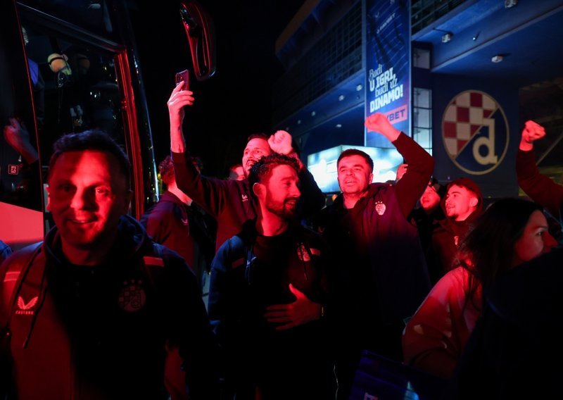 Bad Blue Boysi dočekali dinamovce; ludnica na maksimirskom stadionu