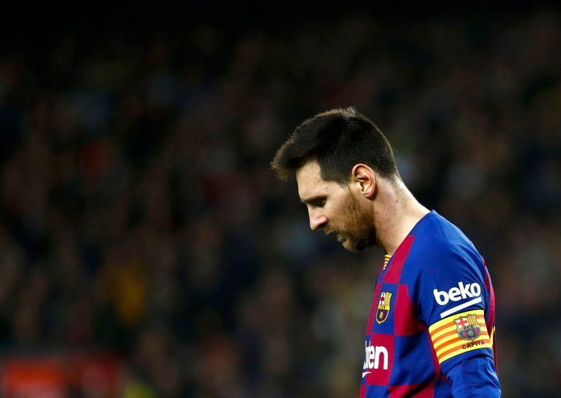 Xavi teško optužio Barcelonu: Messi se htio vratiti, jedan čovjek ga je blokirao