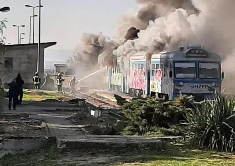 Zapalio se vlak u Velikoj: O svemu se oglasila policija