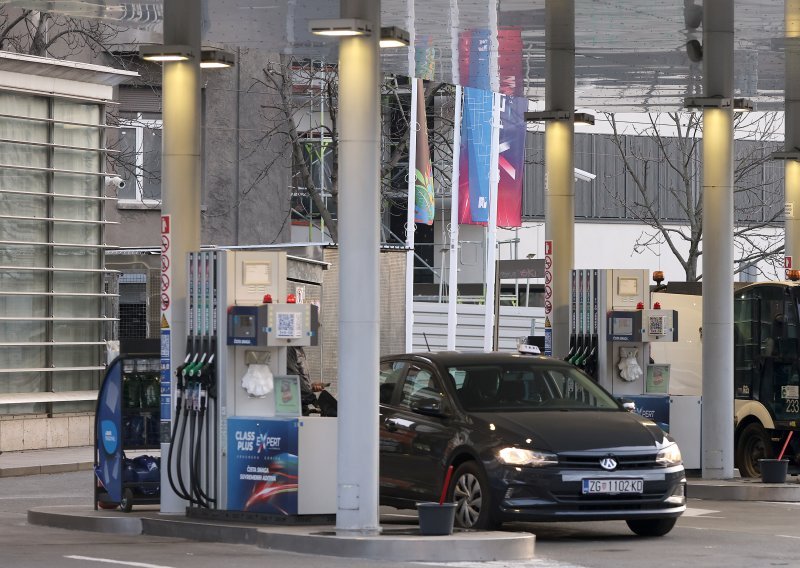 Stručnjak otkriva zašto zimi nije dobro voziti s praznim spremnikom