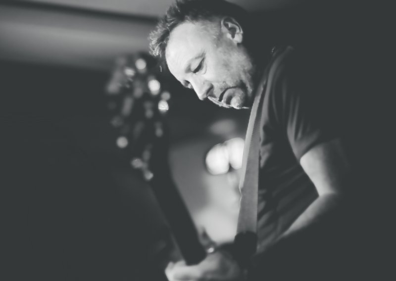 Peter Hook: Gadovi iz New Ordera su me izdali. Nadam se da su to učinili za novac