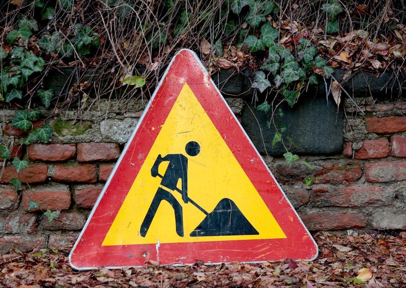 Pažljivo vozite: Radovi doveli do kolone na obilaznici A3