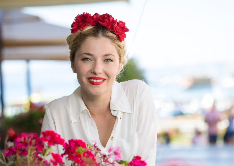 Jagoda Kumrić ponosno pokazala trudnički trbuh: Glumica uživa u slatkom iščekivanju