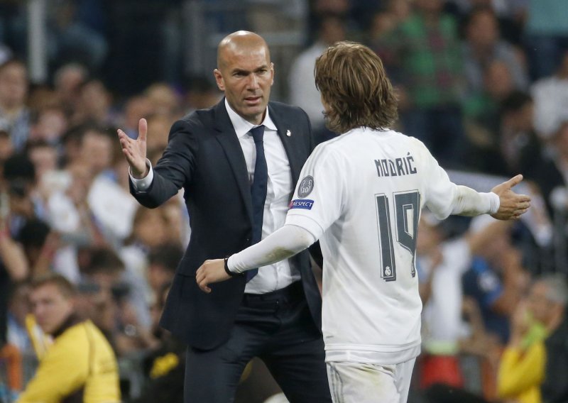 Legenda Reala priznala veliku pogrešku: 'Bio sam uvjeren da će Zidane umrijeti na presici'