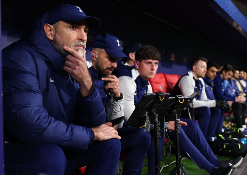 Legenda engleskog nogometa usred utakmice brutalno popljuvala Tudora, a nakon katastrofe ga potpuno dokrajčila