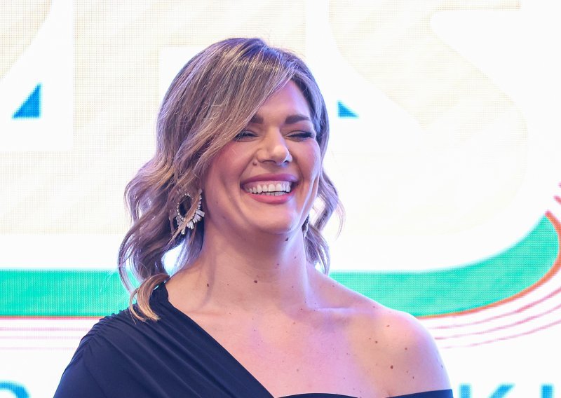 Sandra Elkasević zablistala na dodjeli nagrada: Ona i suprug Edis imaju dvostruki razlog za slavlje