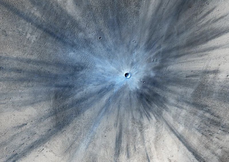 NASA objavila spektakularne snimke Marsa