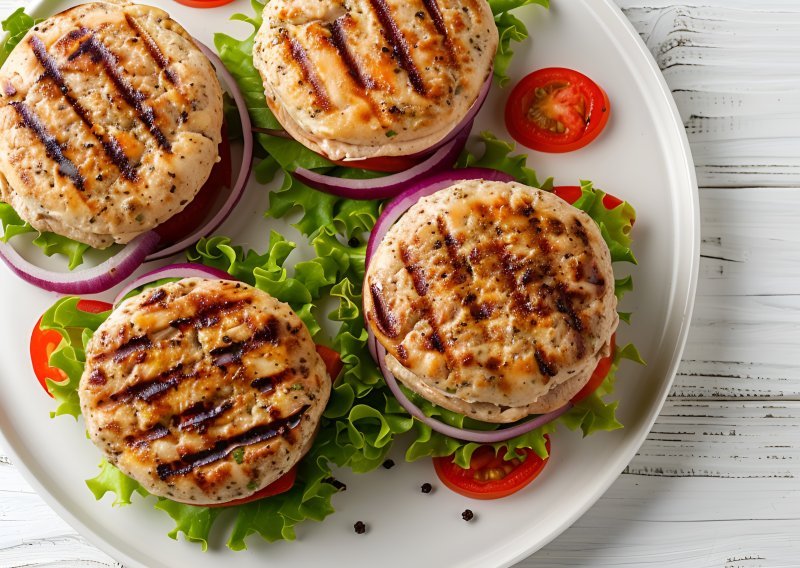 Mekani i sočni burgeri, a k tome i zdravi: Pripremaju se u tren oka, a savršeni su za ručak i večeru
