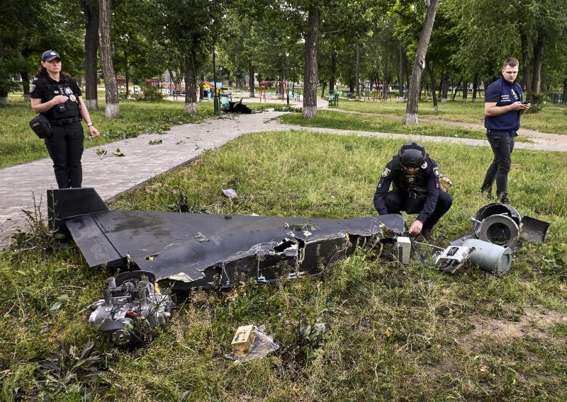Rusija pomaže taktikom naučenom u Ukrajini: Iran savjetuje kako napadati dronovima