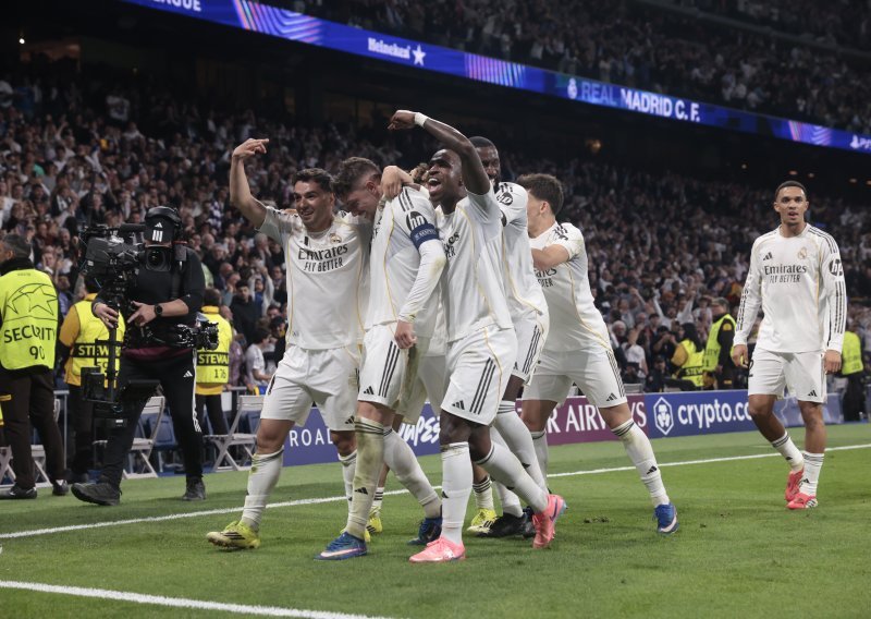 Fede Valverde hat-trickom razbio City, golijada između PSG-a i Chelseaja