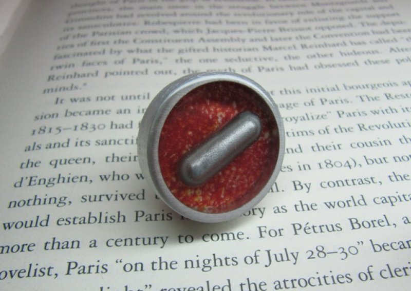 Proglašeni dobitnici nagrada Prozak i Na vrh jezika: novi rukopisi mlađe generacije stižu u knjižare