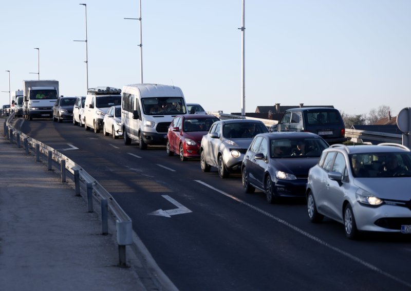 Možemo li isto očekivati u Hrvatskoj? Države mole građane da se ostave automobila