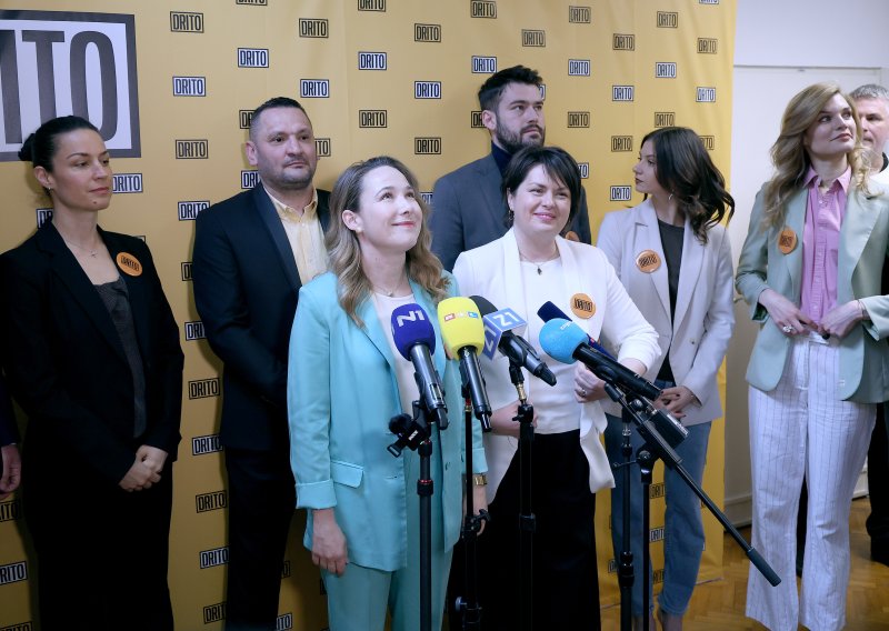 Selak Raspudić predstavila novo ime stranke: 'Ni Pavelić ni Tito, samo Drito'