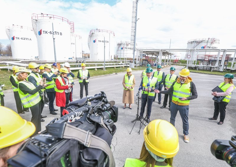 Austrijska ministrica posjetila Janaf: 'Hrvatska pouzdan opskrbljivač energentima'