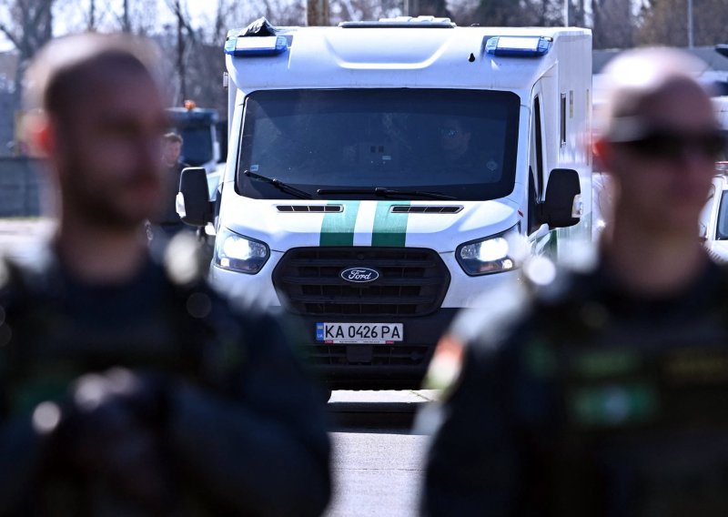 Mađari ponovno nerviraju Ukrajince: Evo što su napravili sa zaplijenjenim zlatom, novcem i vozilima