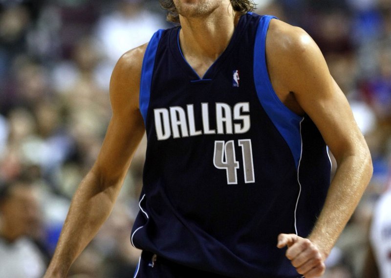 Nowitzkom dosta Dallasa i želi novi klub