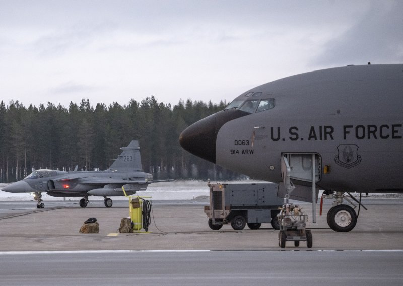 U Iraku se srušio američki avion, u njemu bilo šest vojnika. Odgovornost preuzeo Islamski otpor