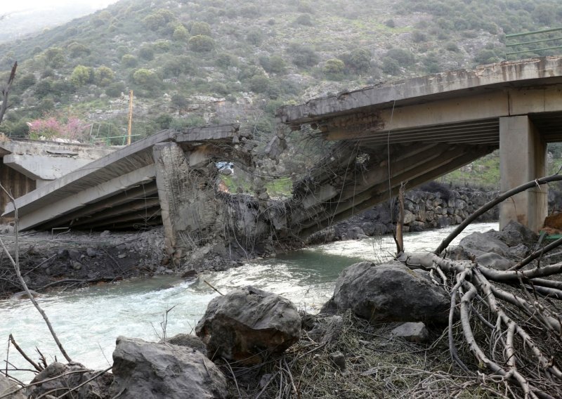 Izrael prvi put gađao civilnu infrastrukturu: 'Ovo je tek početak, Libanon će platiti cijenu!'