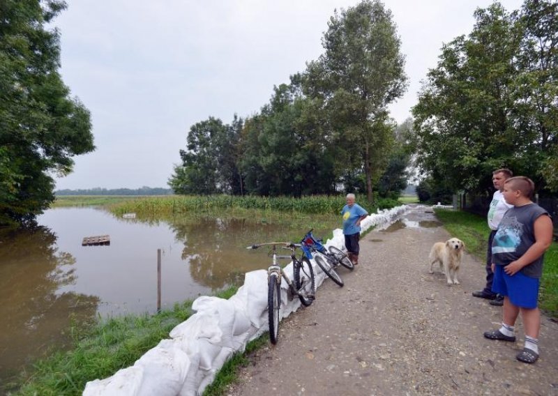 Kiša je donijela nove poplave i izvanredne mjere