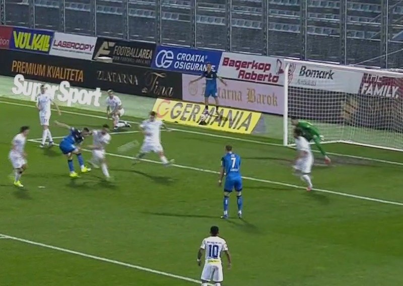 Bizarna scena u SHNL-u: Zabio gol pa odmah izašao zbog ozljede