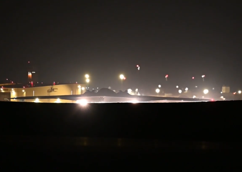 Amerikanci dignuli B-2 bombardere: Polijeću kako bi izvršili misiju u Iranu