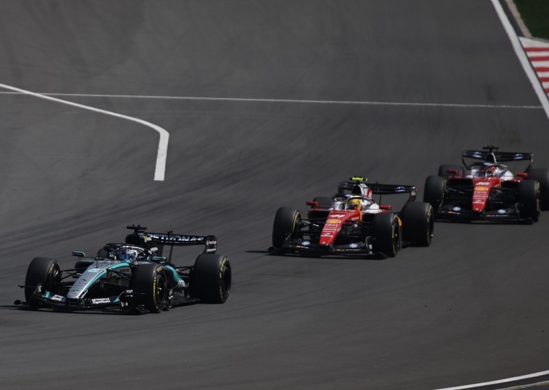 George Russell pobjednik sprinta Velike nagrade Kine