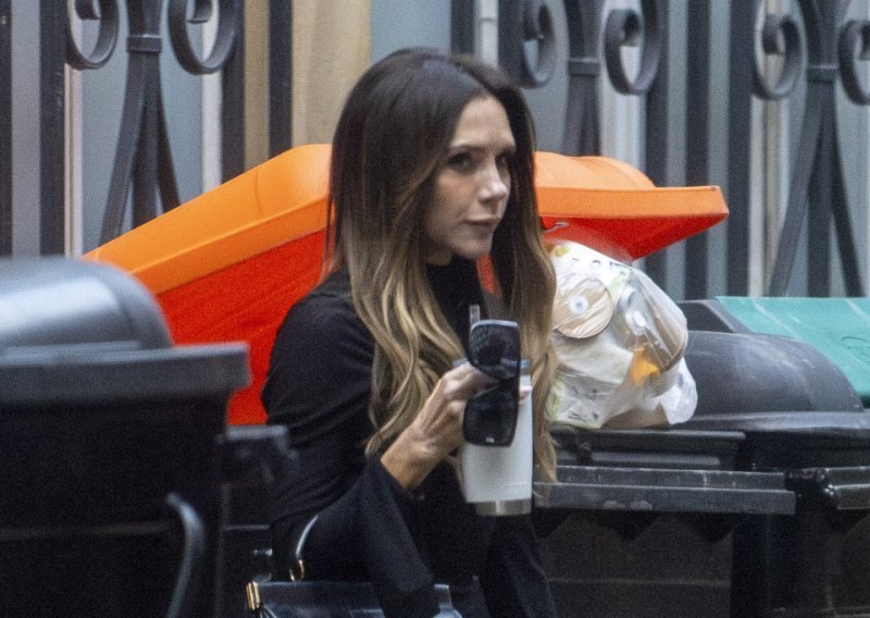 Victoria Beckham šokirala fanove nikad mršavijim izgledom: 'Ovo ne izgleda dobro ni zdravo'