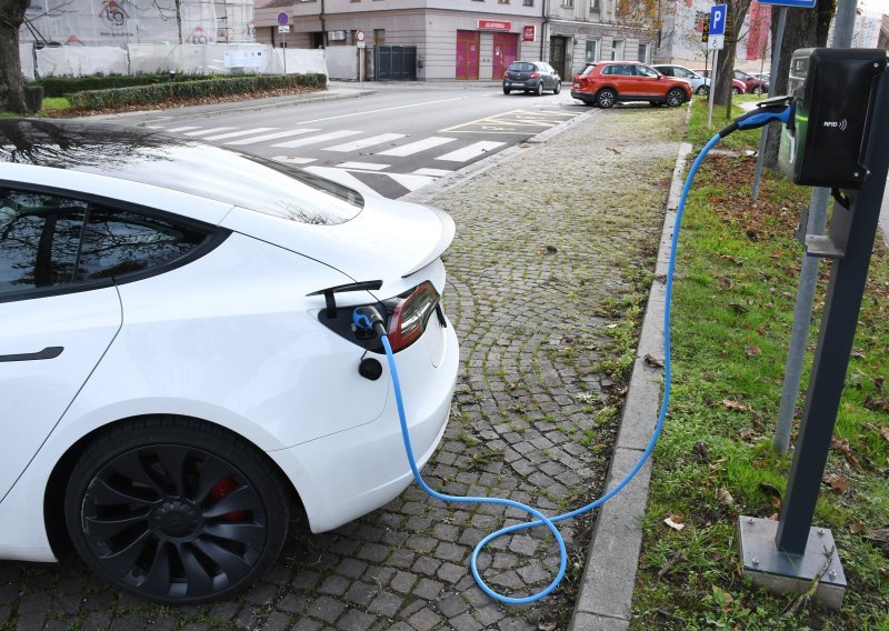 Kina predstavila genijalno rješenje: Život s električnim automobilima postaje nikad lakši