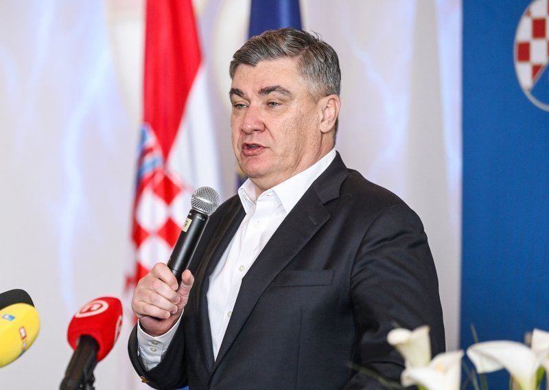 Milanović: Srbija se opskrbljuje napadnim oružjem. I to me brine. Već sam jednom Vučića upozorio