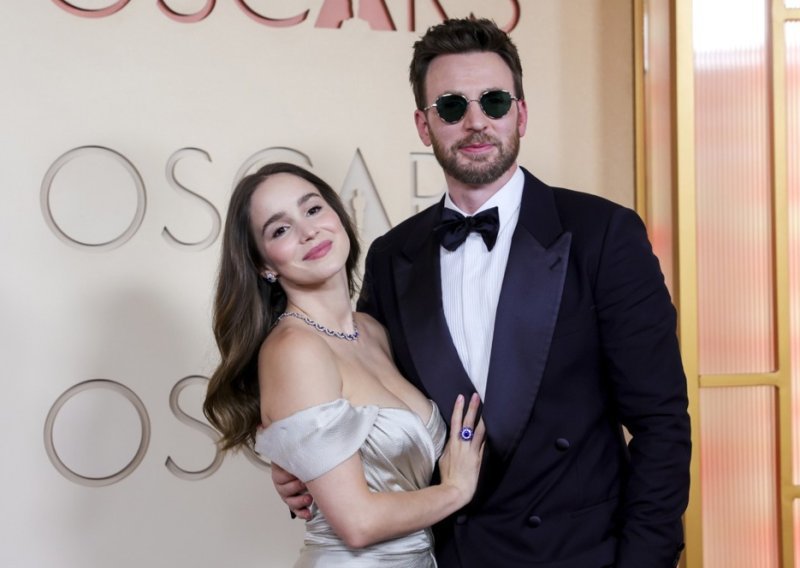 Rijetko pojavljivanje: Zaljubljeni Chris Evans i lijepa supruga ukrali show na Oscarima