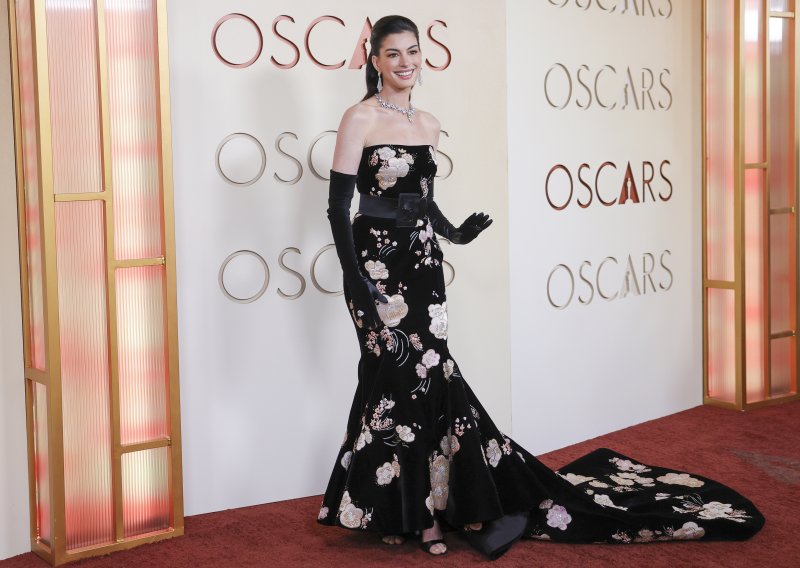 Jedan detalj podijelio mišljenja - je li Anne Hathaway ovime uništila čitav stajling?