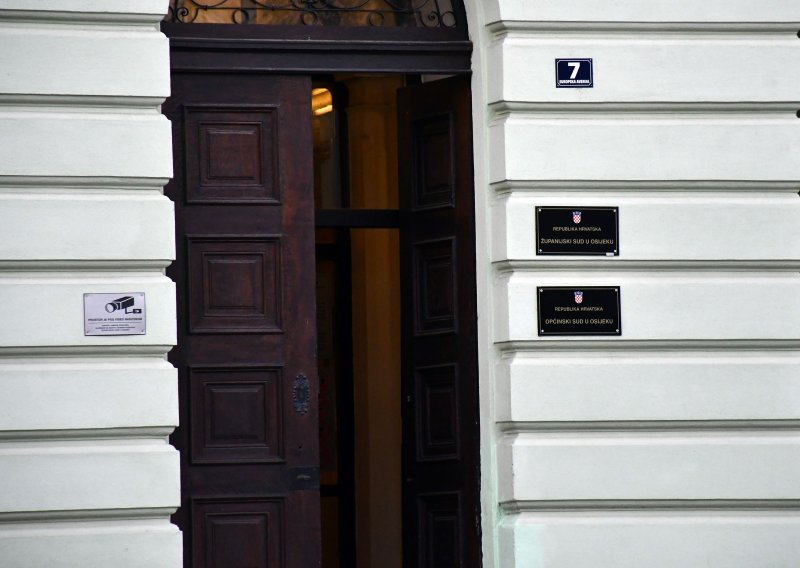 Grdić tvrdi da s Petekom nije komunicirala, ranije priznala namještanje natječaja