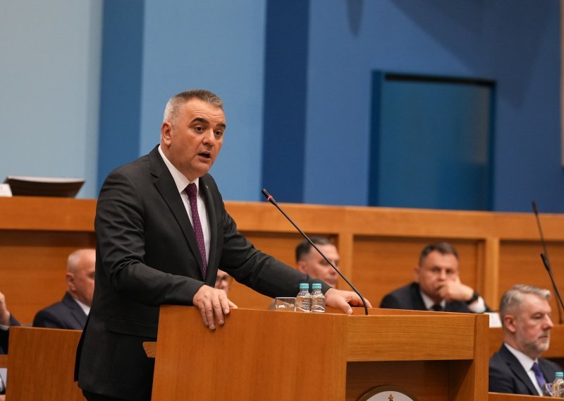 Parlament RS-a ekspresno prihvatio ostavku premijera: 'Sava bumerang'