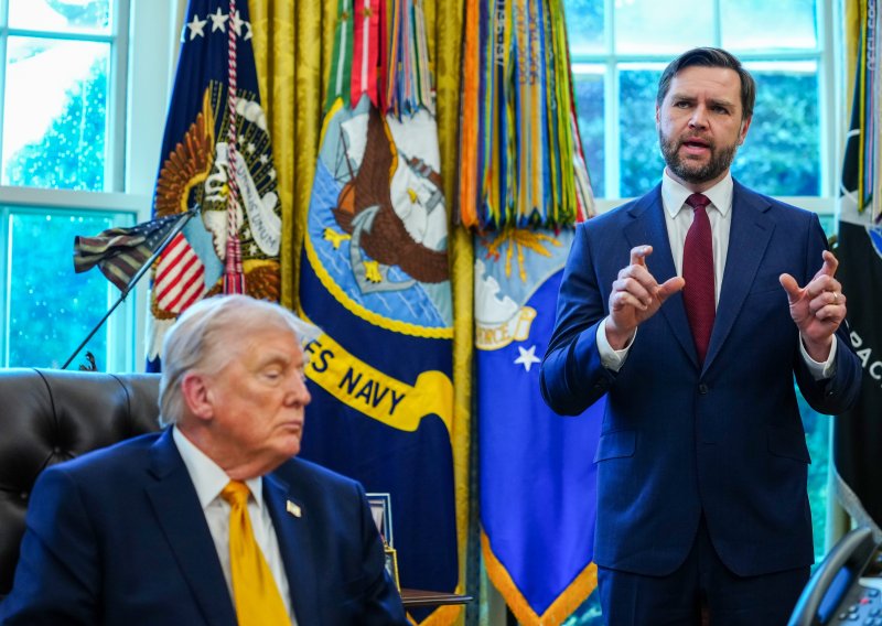 Američkog potpredsjednika uzrujalo pitanje novinara: 'Podržavate li Trumpov rat s Iranom?'
