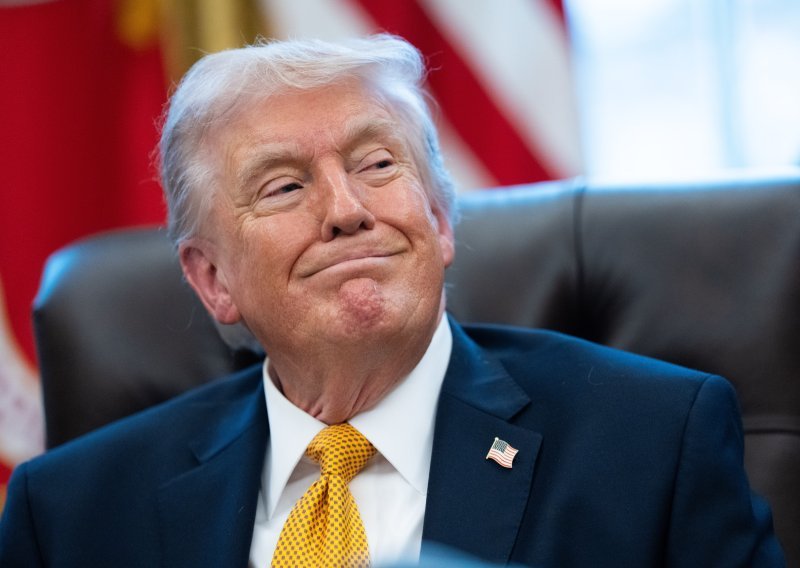 Trump ponovno šokirao: 'Vjerujem da ću imati čast preuzeti Kubu'