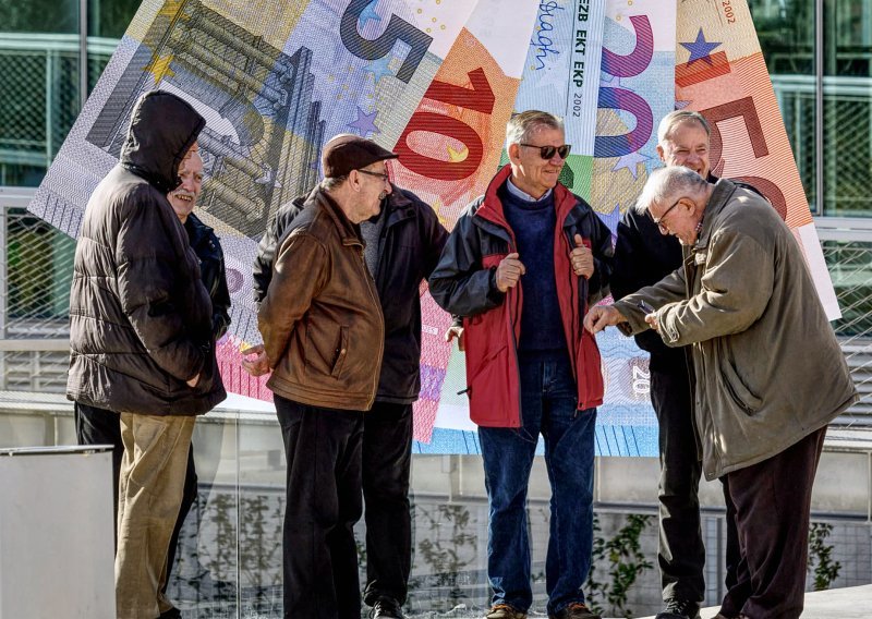 Prijevremenim umirovljenicima stigle mirovine bez penalizacije: Ostali ih isto mogu povećati