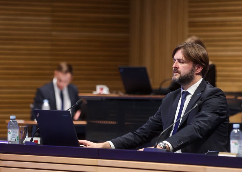 Ćorić: Nema čarobnog štapića za inflaciju, problem dolazi izvana