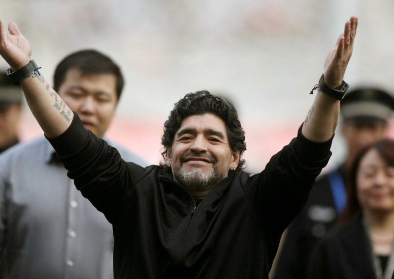 Godinama su se svi pitali zašto Maradona nosi dva sata, pravi Ronaldo sad je otkrio istinu