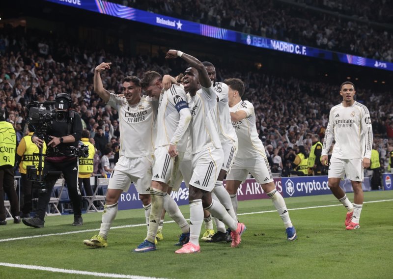 Neuobičajen potez Florentina Pereza iznenadio i Realove igrače