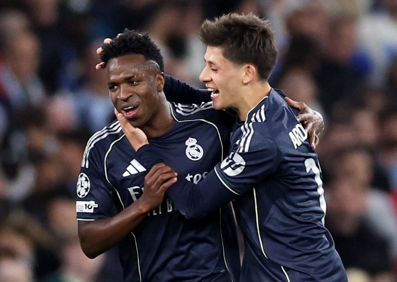 Provocirali su ga, a on im uzvratio golovima: Vinicius poslao poruku