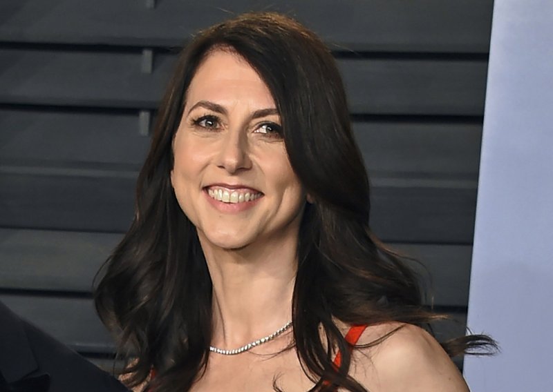 Dok on gomila milijarde, ona ih dijeli: Potez bivše supruge Jeffa Bezosa ostavio sve bez riječi