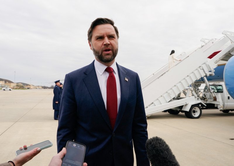 Vance priznao: 'Imamo problem!'